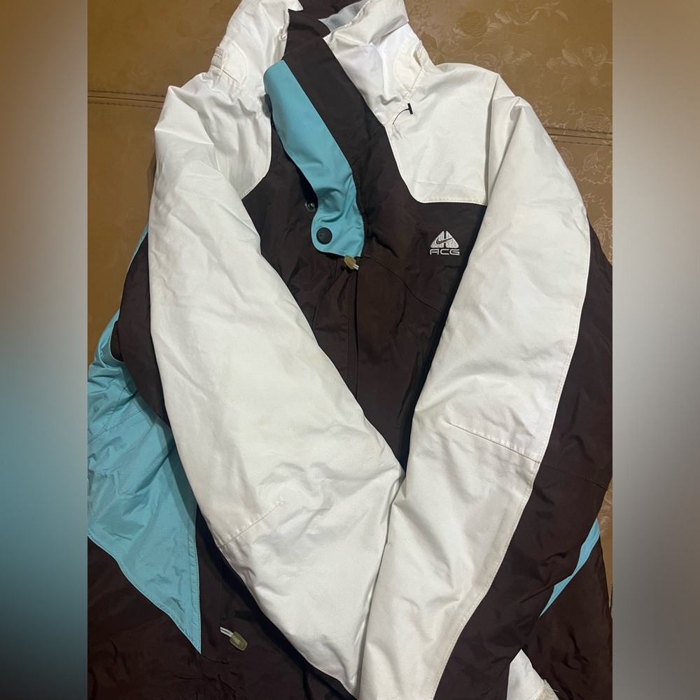 Vintage Y2K Nike ACG Thermal Layer 2 Colorblock Ski Jacket 🛸
@kruegerthrfits ig🛸